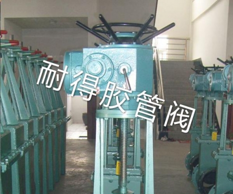 手動襯膠調(diào)節(jié)閥（耐得管夾閥公司提供圖片）